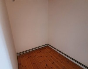 Investitie! Apartament cu 4 camere la mansarda, 145mp, zona Colina - Manastur