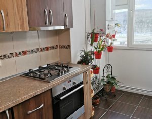 Apartment 4 rooms for sale in Cluj-napoca, zone Manastur