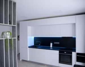 Apartament 3 camere, finisat lux, zona Florilor Floresti