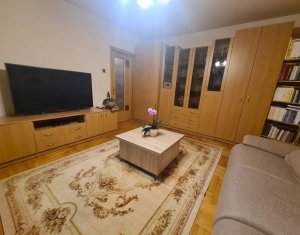 Apartament cu 3 camere decomandate, 73 mp utili, Plopilor