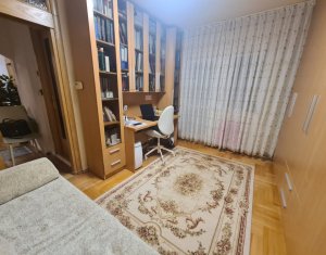 Apartament cu 3 camere decomandate, 73 mp utili, Plopilor