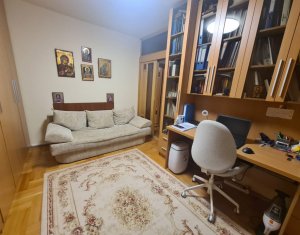 Apartament cu 3 camere decomandate, 73 mp utili, Plopilor