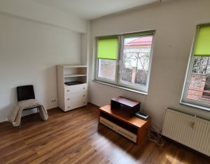 Appartement 3 chambres à vendre dans Cluj-napoca, zone Centru