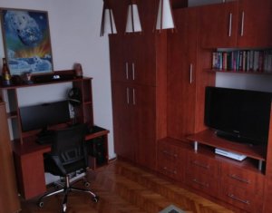 Apartament 2 camere, decomandat, zona Calea Floresti