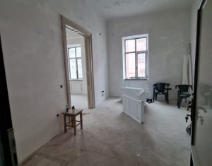 Apartament 3 camere, semifinisat, 82mp, ultracentral