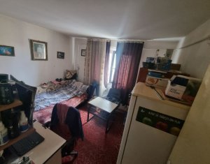 Appartement 3 chambres à vendre dans Cluj-napoca, zone Manastur