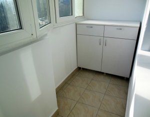 Appartement 3 chambres à vendre dans Cluj-napoca, zone Manastur