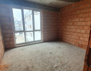 Apartament 2 camere, nefinisat, Floresti, zona Razoare