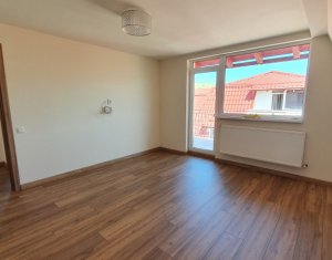 Appartement 3 chambres à vendre dans Floresti