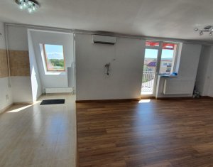 Appartement 3 chambres à vendre dans Floresti