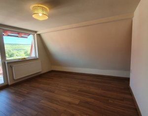 Vanzare apartament cu 3 camere, Muzeul Apei, Floresti