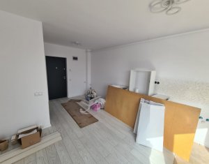 Apartament cu 2 camere semidecomandate, in Someseni