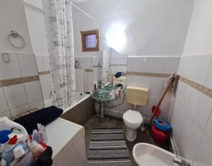 Apartament cu 2 camere decomandate, 43 mp utili, semicentral