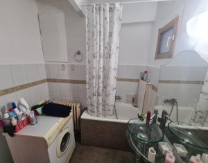 Apartament cu 2 camere decomandate, 43 mp utili, semicentral