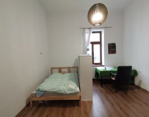 Appartement 4 chambres à vendre dans Cluj-napoca, zone Centru