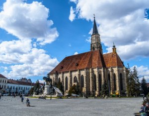 Sale apartment 4 rooms in Cluj-napoca, zone Centru