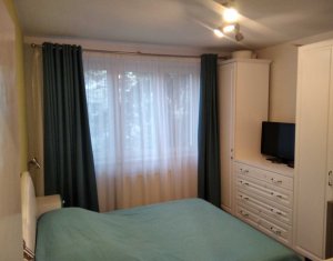 Apartament 3 camere, etaj intermediar, Mc Donald's