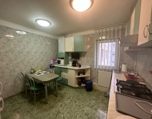 Apartament cu 4 camere decomandate, 93mp,12mp zona strazii Bucuresti, Marasti