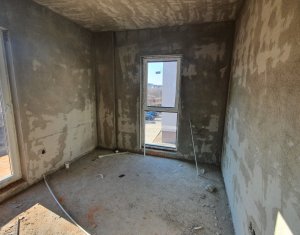 Apartament cu 3 camere, Floresti, zona Stejarului