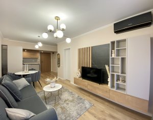 Vanzare apartament 2 camere, lux, terasa si garaj, Viva City, zona Iulius Mall