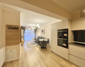 Vanzare apartament 2 camere, lux, terasa si garaj, Viva City, zona Iulius Mall