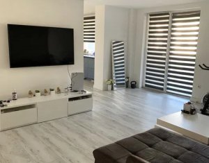 Vanzare apartament 2 camere in Floresti