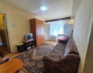 Apartment 4 rooms for sale in Cluj-napoca, zone Manastur