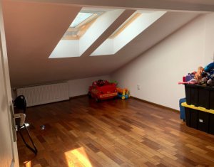 Apartament 3 camere, confort sporit, Edgar Quinet