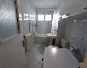 Appartement 3 chambres à vendre dans Cluj-napoca, zone Manastur