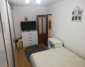 Apartament cu 3 camere, etaj 2, Gheorgheni, pret negociabil