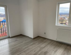 Apartament 3 camere, finisat, Floresti