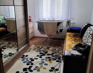 Apartament cu 3 camere decomandate, in zona Calea Floresti, negociabil