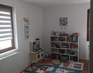 Appartement 3 chambres à vendre dans Floresti