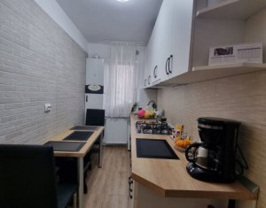 De vanzare apartament 3 camere, finisat, mobilat, etaj 1, Manastur