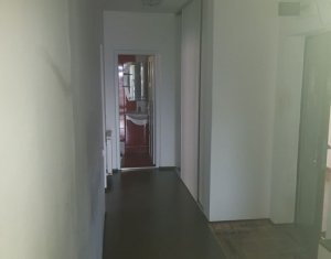 Apartament 2 camere, garaj, boxa, situat in Floresti, zona Stejarului