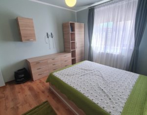 Apartament cu 3 camere, locatie deosebita in Floresti, strada Eroilor