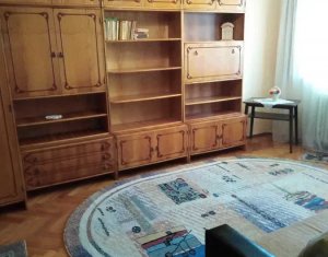 Apartament cu 2 camere, decomandat, strada Peana