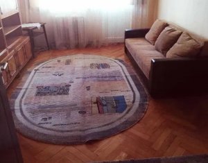 Apartament cu 2 camere, decomandat, strada Peana