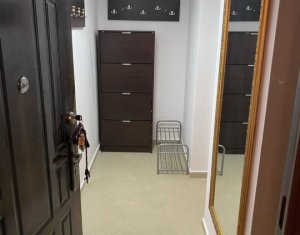 Apartament cu 3 camere, 65 mp, demisol, renovat, Zorilor