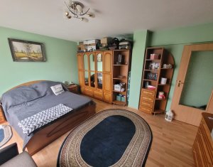 Apartament 1 camera, 37 mp, garaj, finisat, etaj 1 din 5, Intre Lacuri