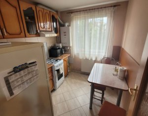 Apartament 1 camera, 37 mp, garaj, finisat, etaj 1 din 5, Intre Lacuri