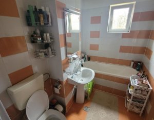 Apartament 1 camera, 37 mp, garaj, finisat, etaj 1 din 5, Intre Lacuri