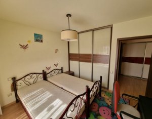 Apartament cu 2 camere, decomandat, strada Tautiului, Floresti