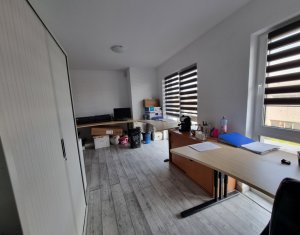 Apartament cu 3 camere + 3 parcari, in Europa, zona OMV-C Turzii