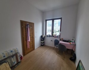 Appartement 3 chambres à vendre dans Cluj-napoca, zone Bulgaria