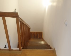 Appartement 5 chambres à vendre dans Cluj-napoca, zone Centru