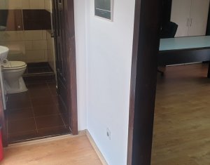 Appartement 5 chambres à vendre dans Cluj-napoca, zone Centru