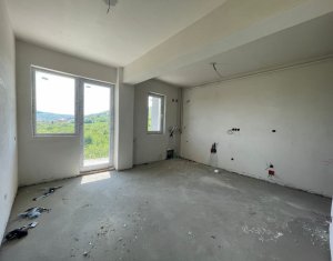 Apartament 3 camere, situat in Floresti, zona Teilor 