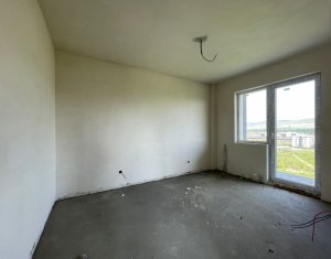 Apartament 3 camere, situat in Floresti, zona Teilor 