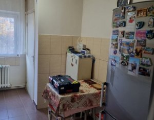 Apartament 3 camere, 66 mp, decomandat, zona Ion Mester